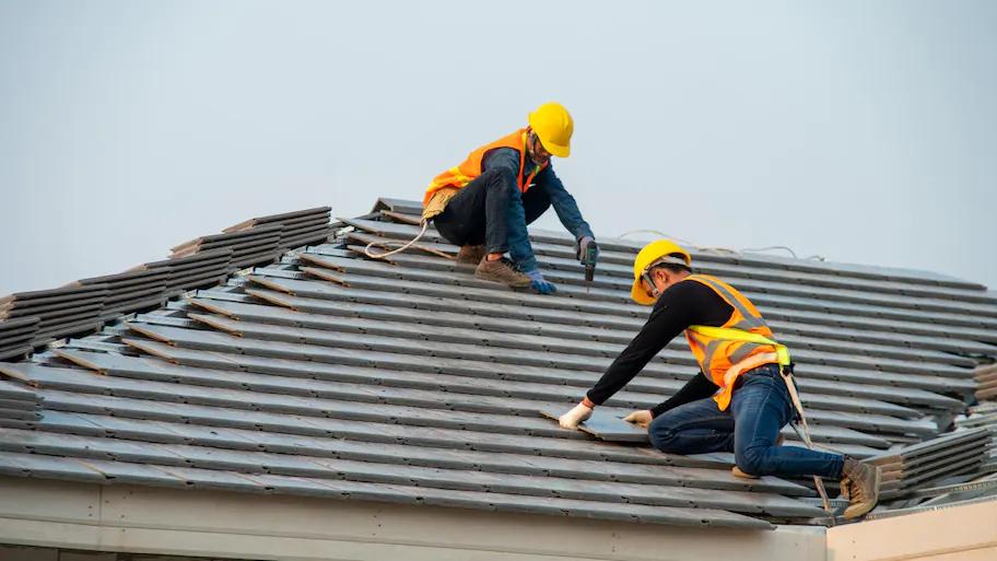 workers-replacing-roof-11